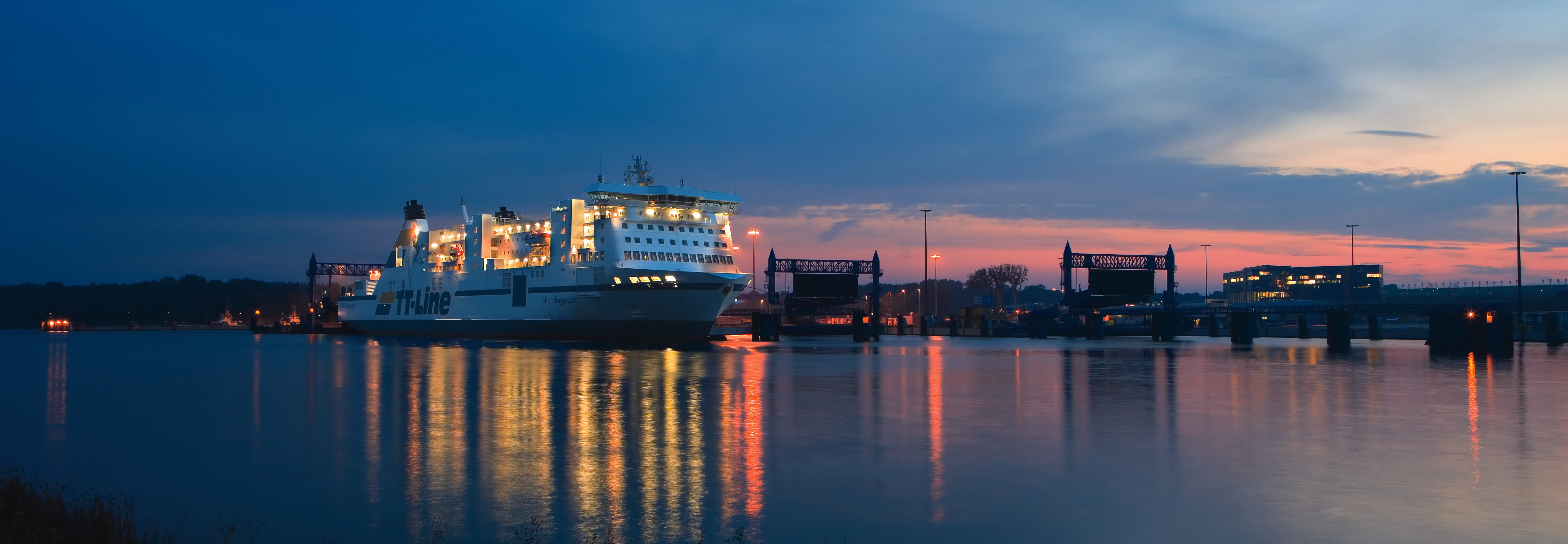 p1_panorama_nh_gross[1]